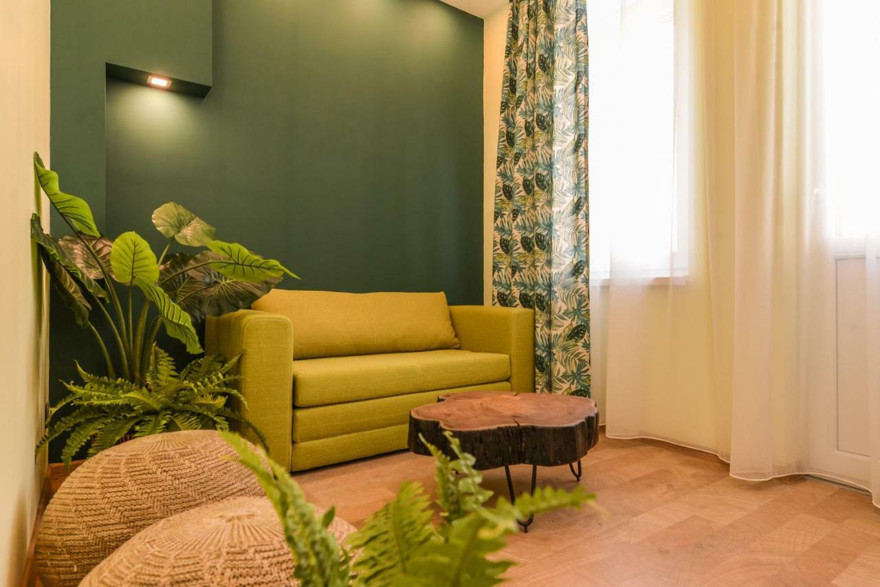 Chic 1Br With Terrace In Sofia City Center By Flat Mаnager المظهر الخارجي الصورة
